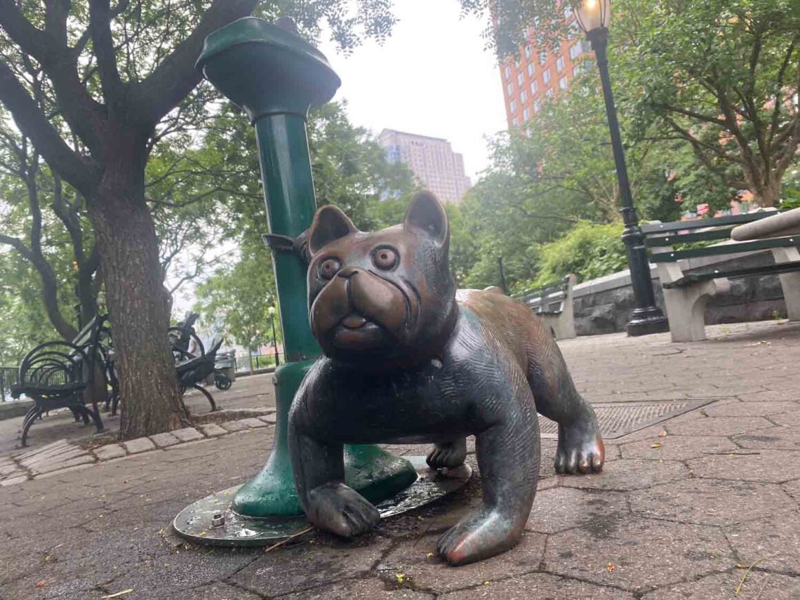 Balto and other Statues of Dogs in New York City